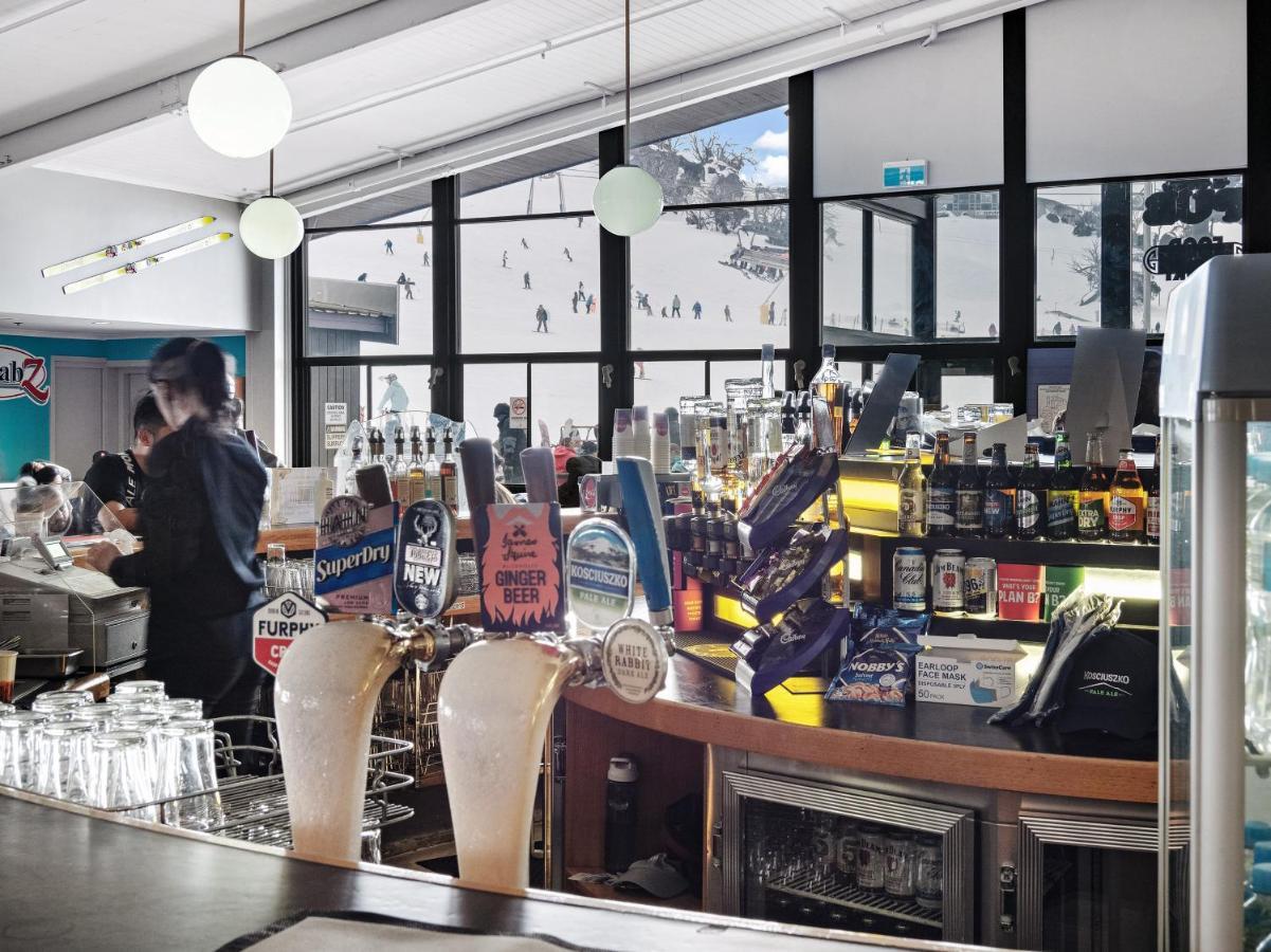 Perisher Manor Hotel Перишър Вали Екстериор снимка